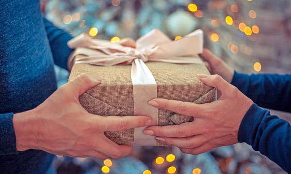 Julegave til bedste – bedsteforældre er svære at købe julegaver til